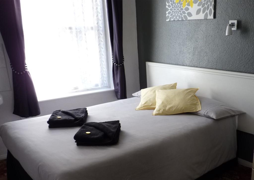Apollo Guest House هاستَنغ الغرفة الصورة