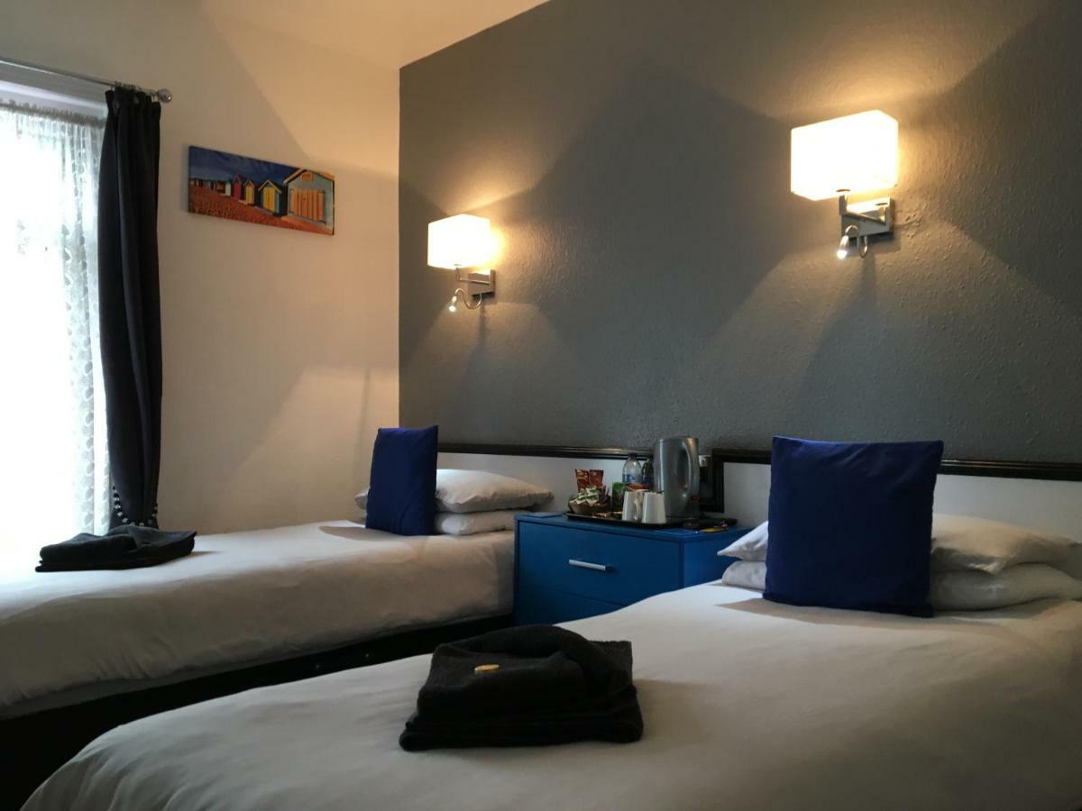 Apollo Guest House هاستَنغ المظهر الخارجي الصورة